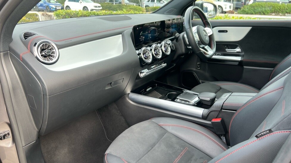 Used Mercedes-Benz EQA 2022 for sale - 76124358: Photo 11