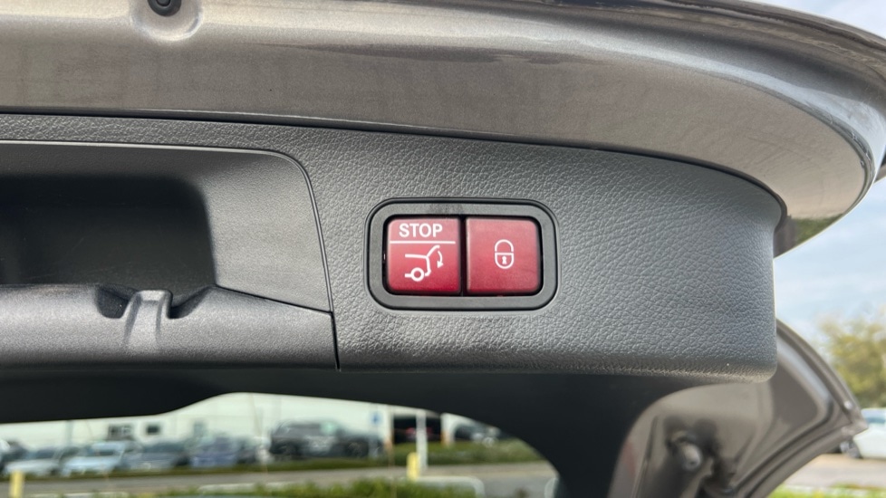 Used Mercedes-Benz EQA 2022 for sale - 76124358: Photo 32