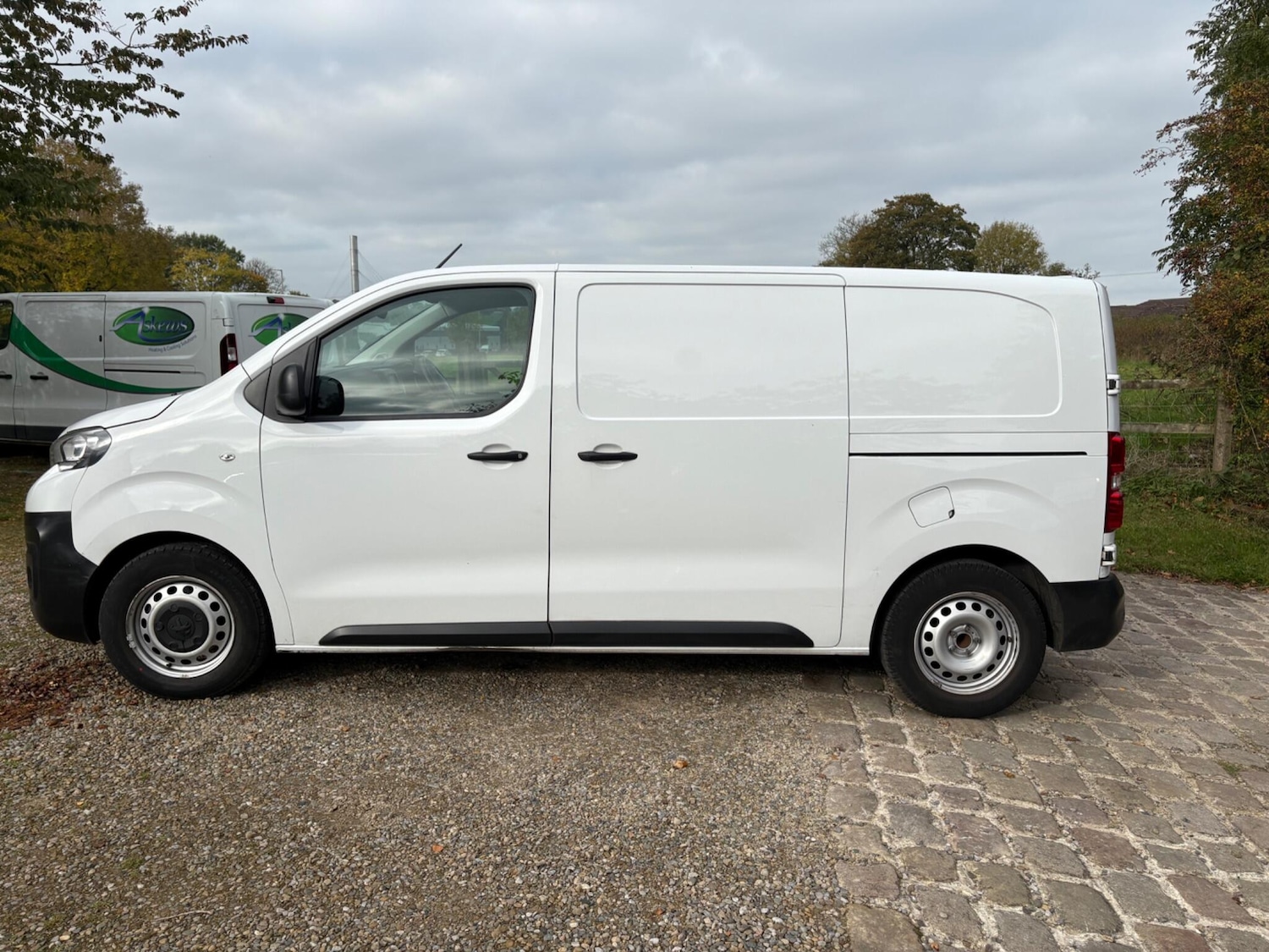 Used Peugeot Expert 2022 for sale - 77969772: Photo 7