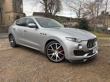 Used Maserati Levante 2017 for sale - 78245337: Photo