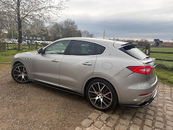 Used Maserati Levante 2017 for sale - 78245337: Photo
