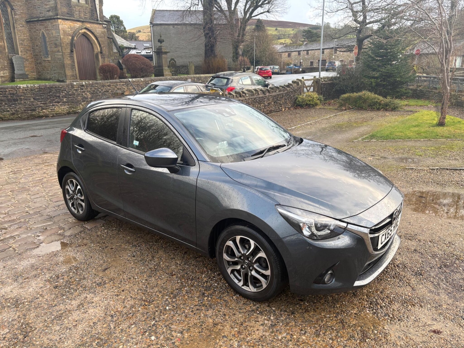 Used Mazda Mazda2 2015 for sale - 77969917: Photo 12