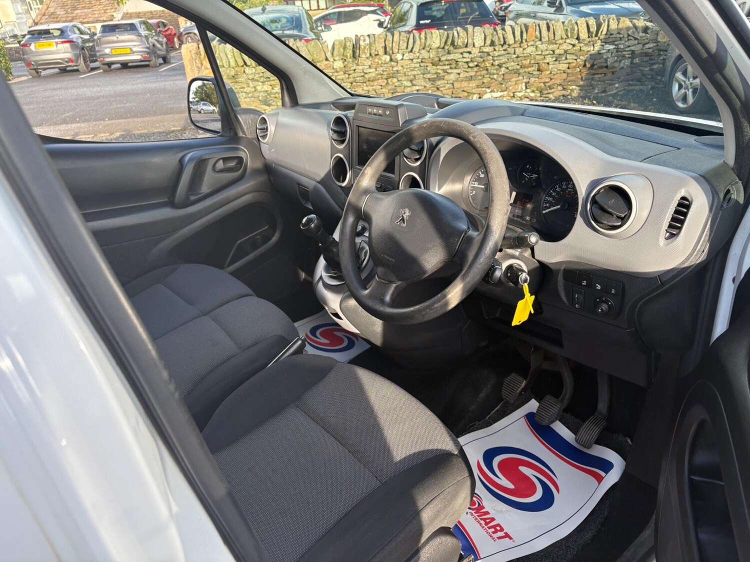 Used Peugeot Partner 2018 for sale - 77969994: Photo 11