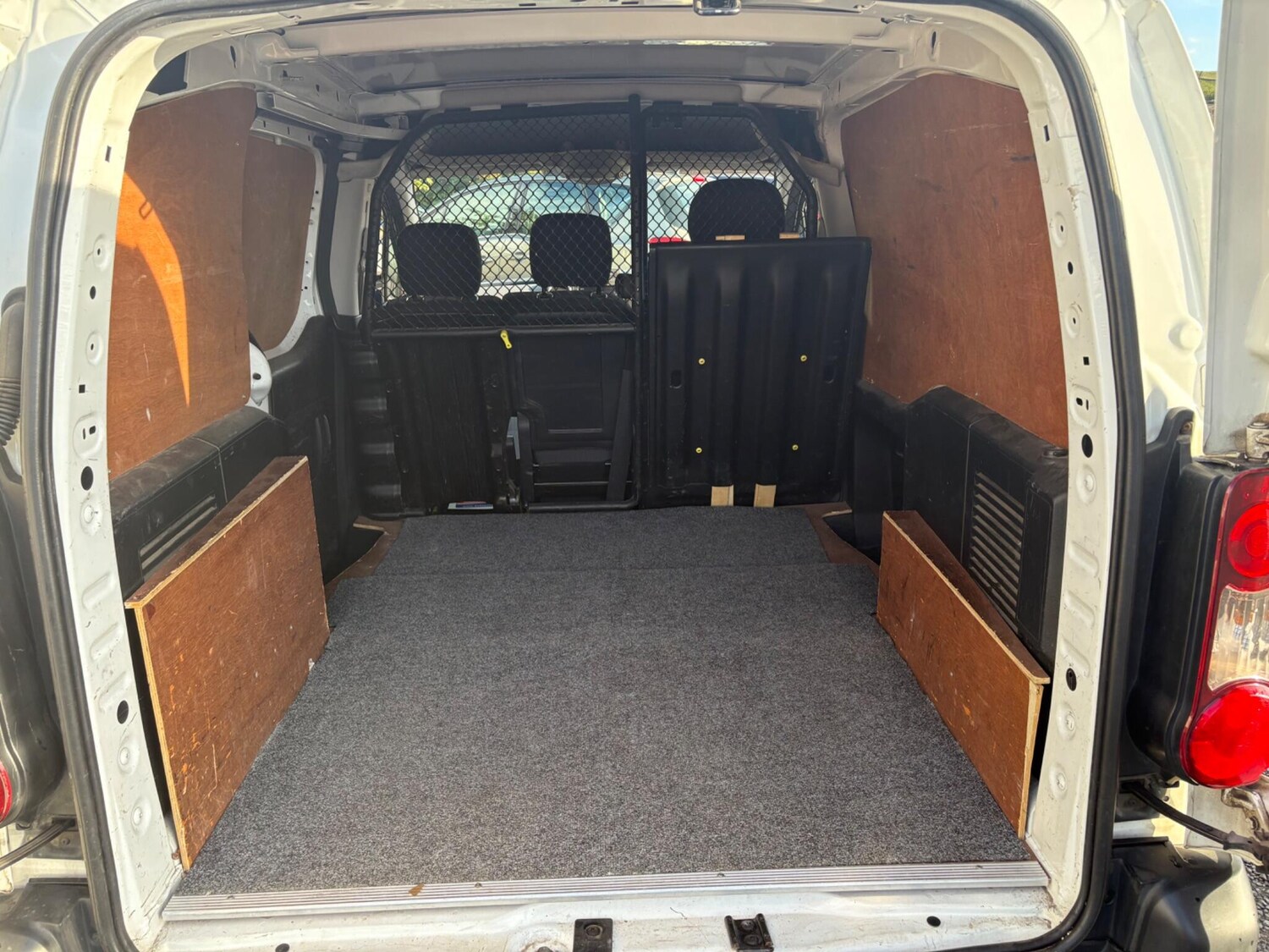 Used Peugeot Partner 2018 for sale - 77969994: Photo 13