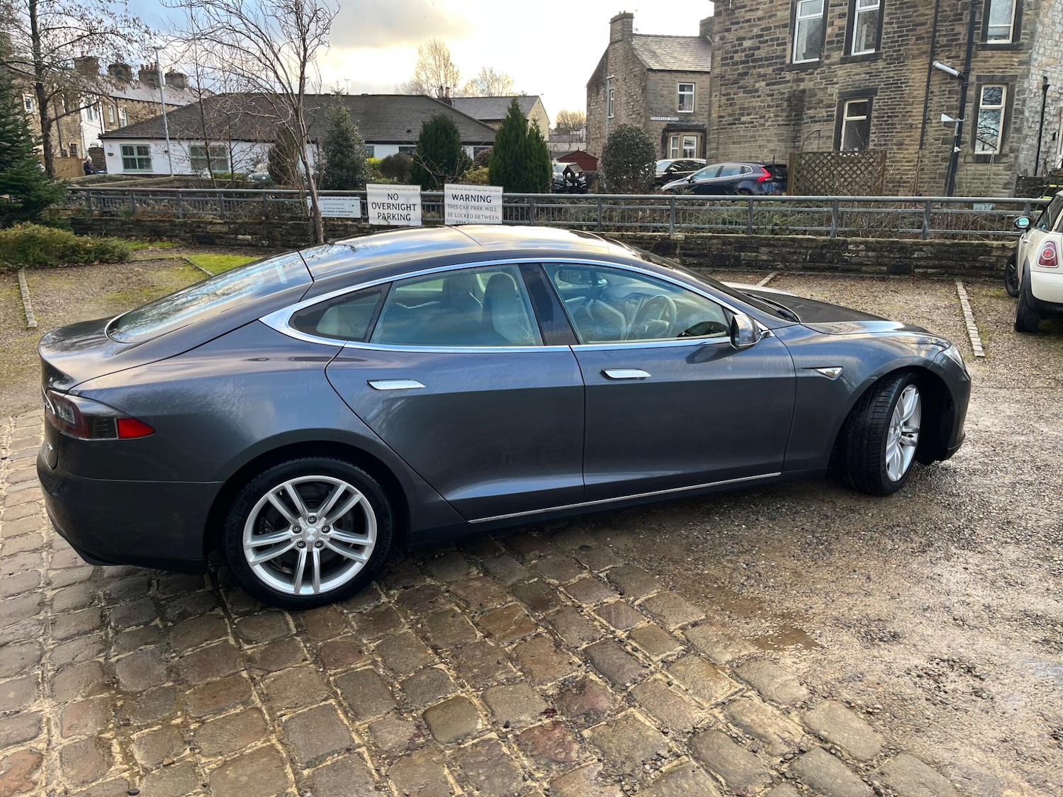 Used Tesla Model S 2016 for sale - 77864781: Photo 21