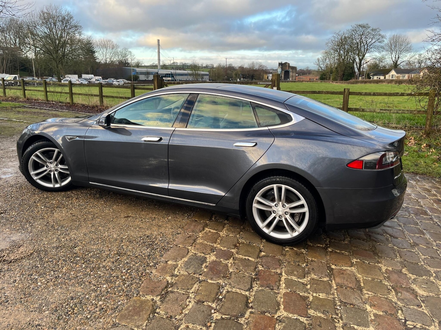 Used Tesla Model S 2016 for sale - 77864781: Photo 31