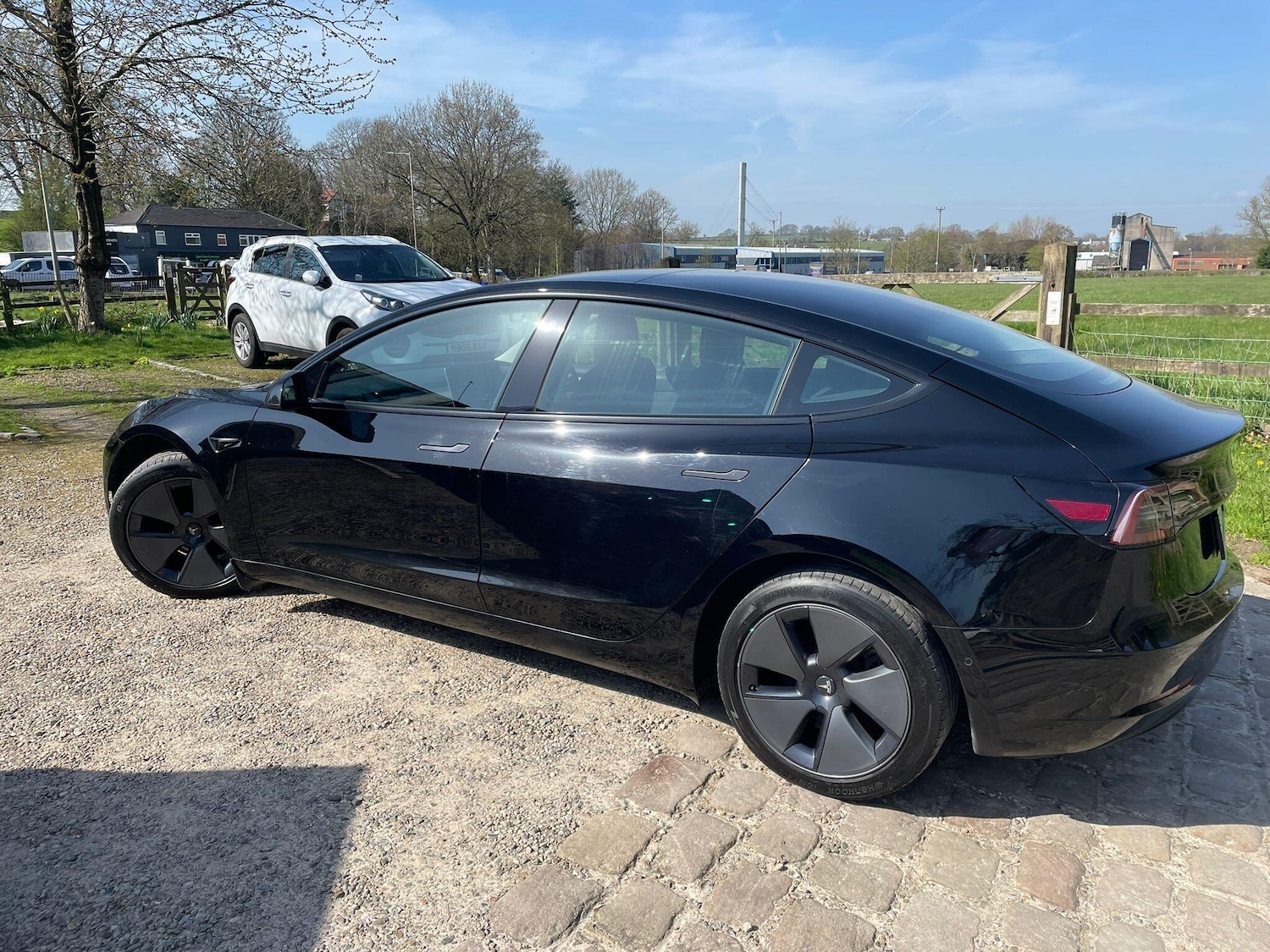 Used Tesla Model 3 for sale - 78214952: Photo 3