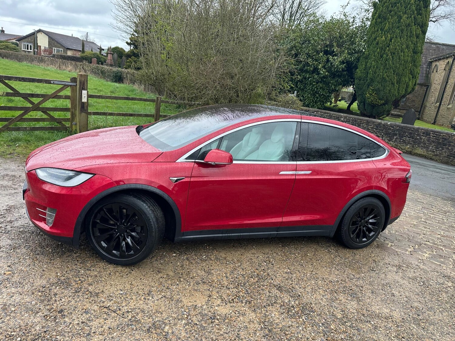 Used Tesla Model X 2017 for sale - 78127559: Photo 21