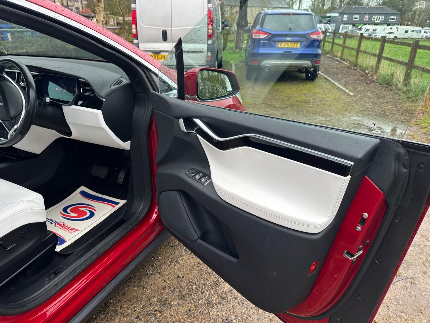 Used Tesla Model X 2017 for sale - 78127559: Photo 47