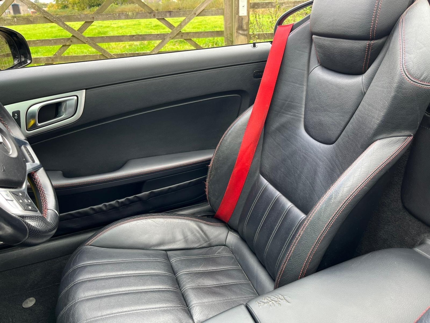 Used Mercedes-Benz SLK 2013 for sale - 77969774: Photo 25