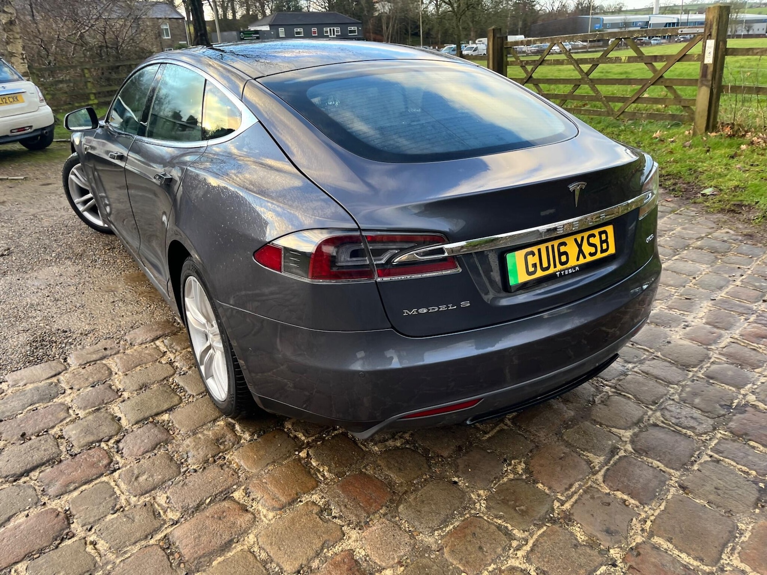 Used Tesla Model S 2016 for sale - 77940637: Photo 29