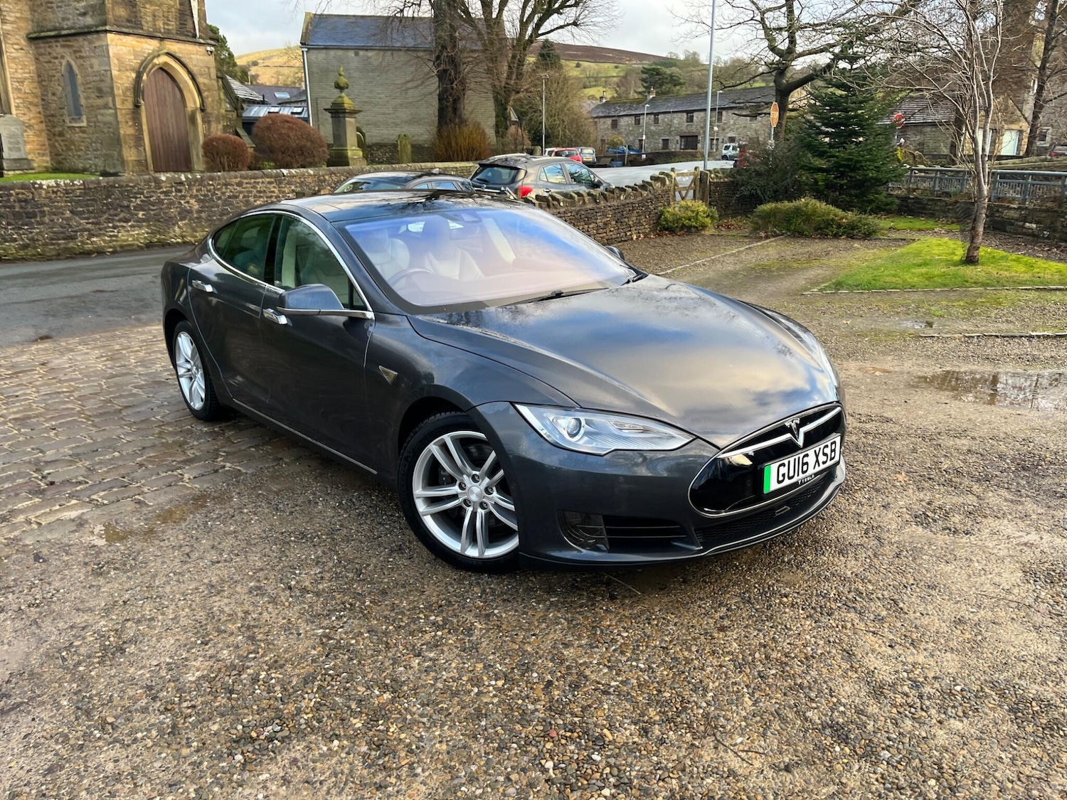 Used Tesla Model S 2016 for sale - 77940637: Photo 4