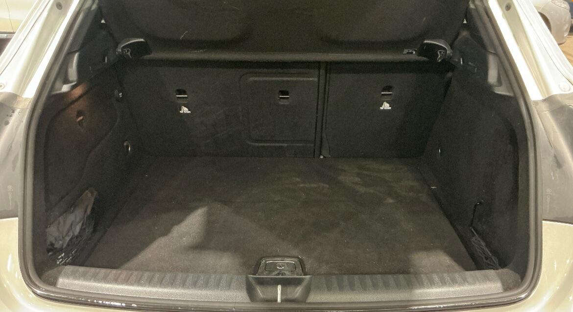 Used Mercedes-Benz GLA 2018 for sale - 77978215: Photo 9