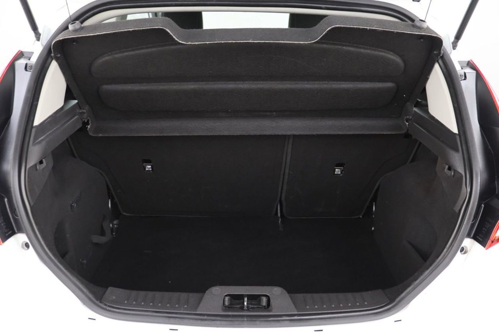 Used Ford Fiesta 2015 for sale - 77287624: Photo 24