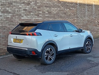 Used Peugeot 2008 2022 for sale - 76665791: Photo