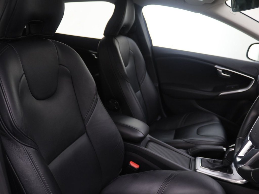 Used Volvo V40 2019 for sale - 77654577: Photo 11