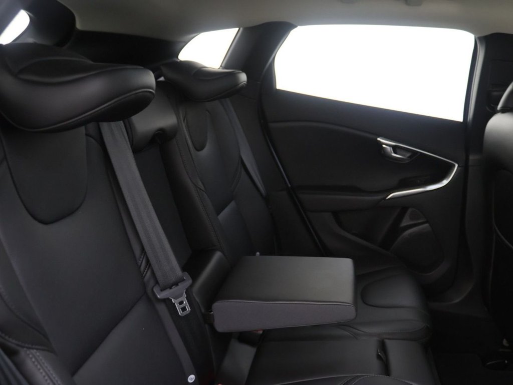 Used Volvo V40 2019 for sale - 77654577: Photo 18