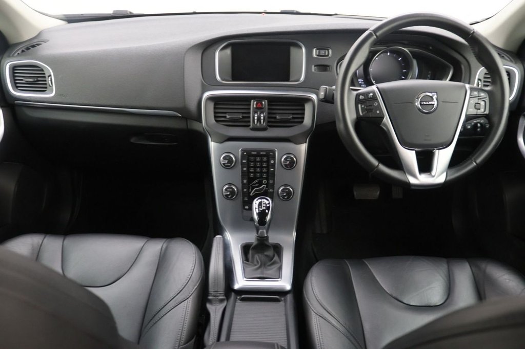 Used Volvo V40 2019 for sale - 77654577: Photo 19