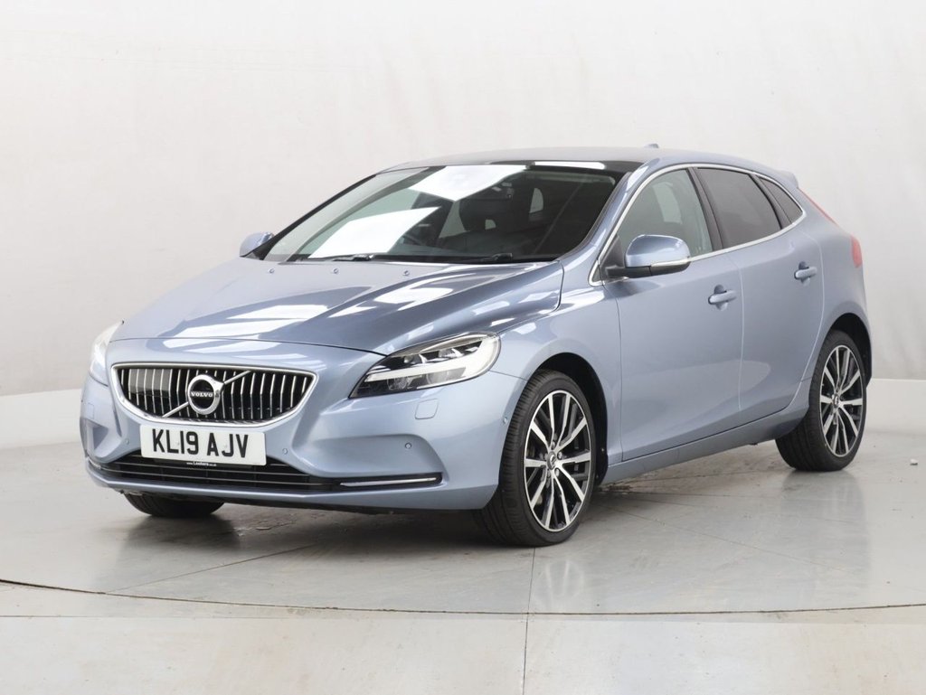 Used Volvo V40 2019 for sale - 77654577: Photo 5