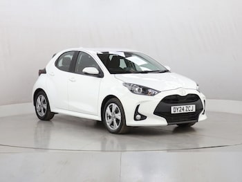 Used Toyota Yaris 2024 for sale - 79550378: Photo