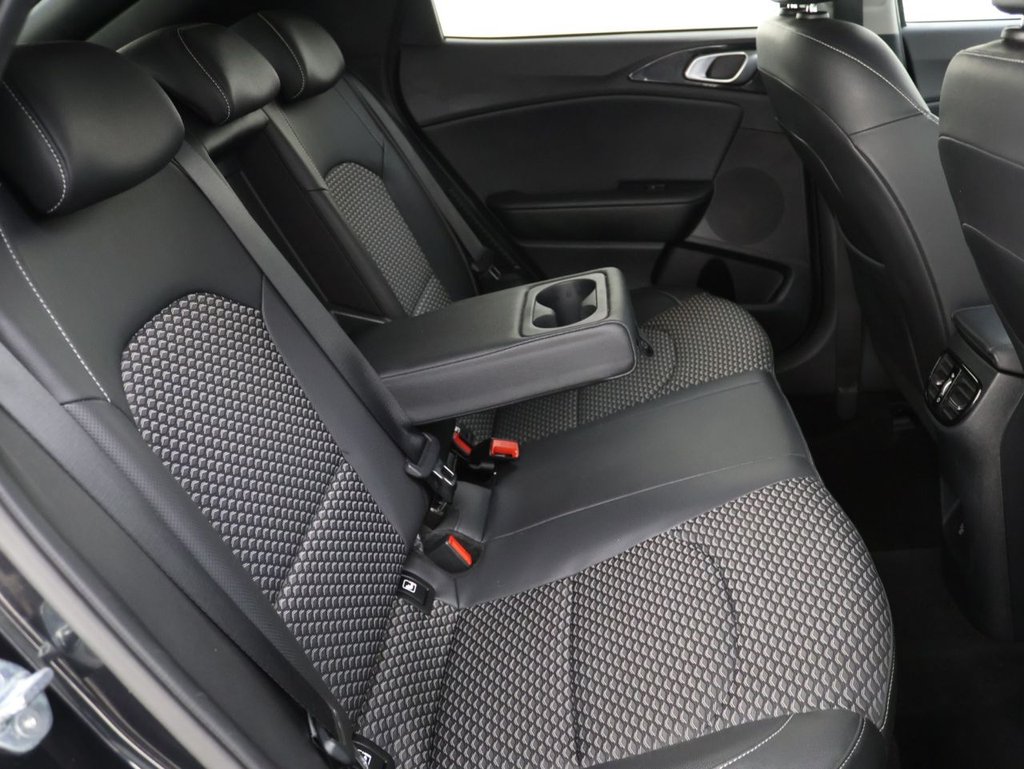 Used Kia XCeed 2023 for sale - 76541953: Photo 17