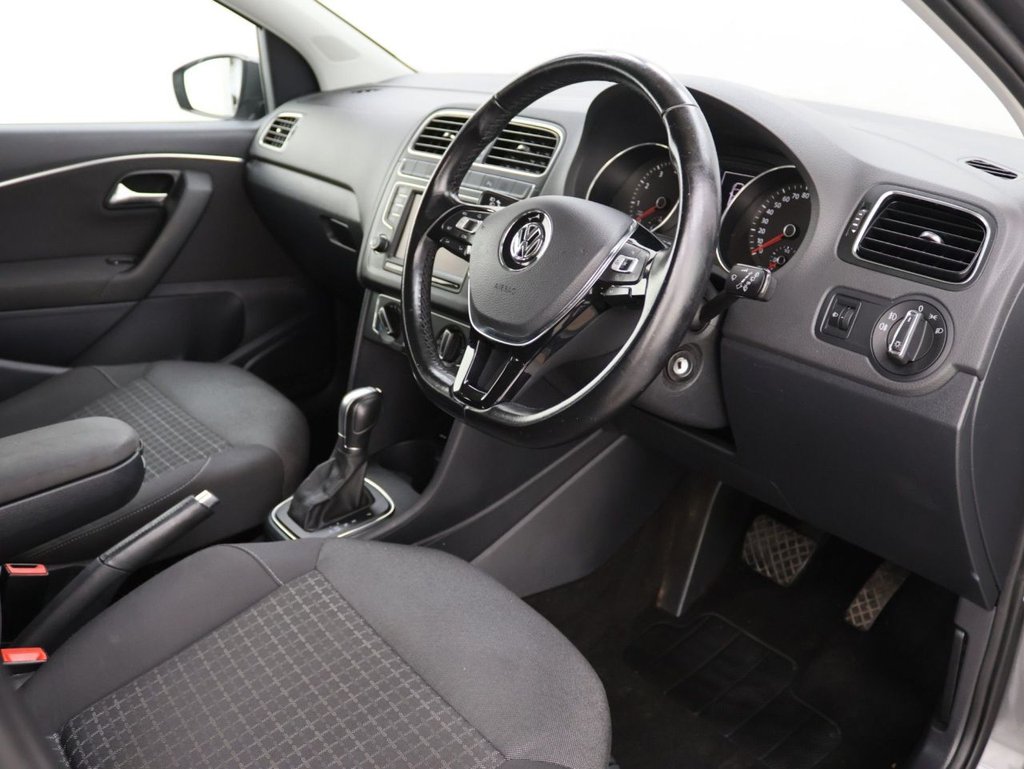 Used Volkswagen Polo 2014 for sale - 76546543: Photo 10