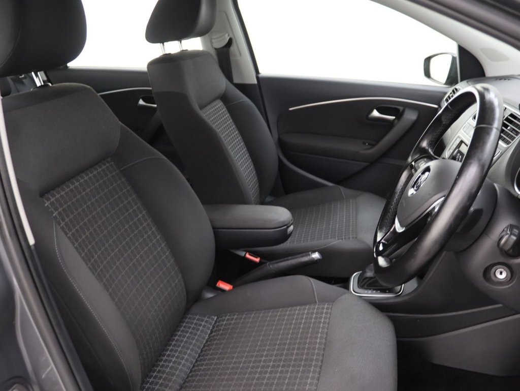 Used Volkswagen Polo 2014 for sale - 76546543: Photo 12