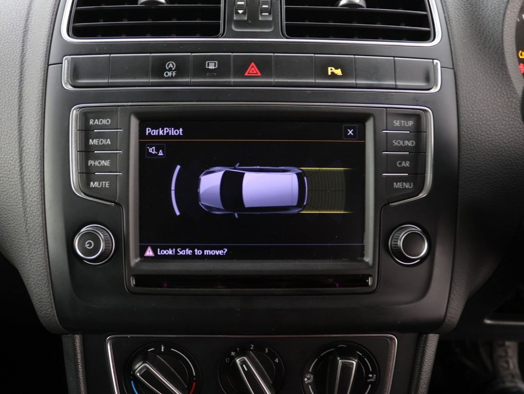 Used Volkswagen Polo 2014 for sale - 76546543: Photo 14