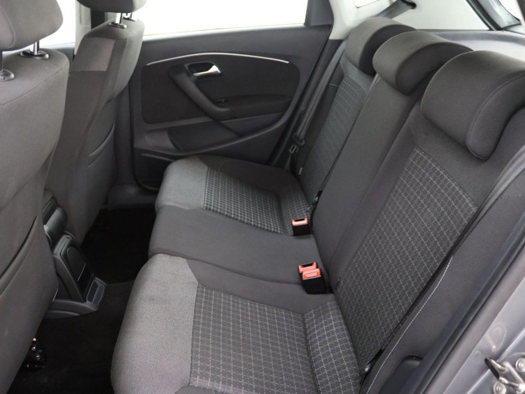 Used Volkswagen Polo 2014 for sale - 76546543: Photo 20