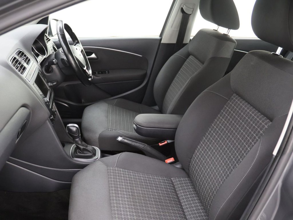 Used Volkswagen Polo 2014 for sale - 76546543: Photo 21