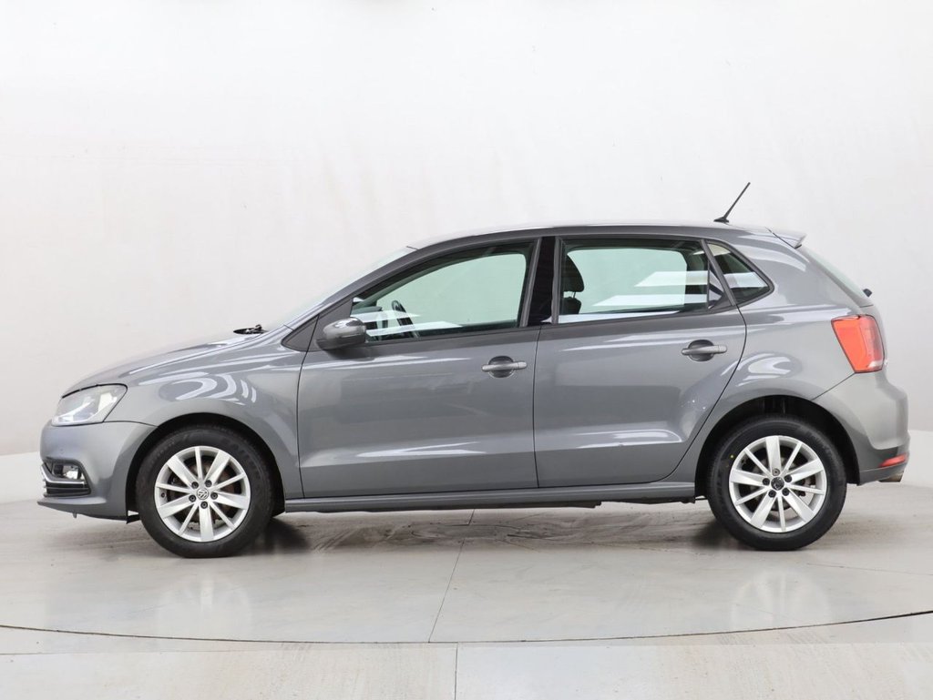 Used Volkswagen Polo 2014 for sale - 76546543: Photo 6