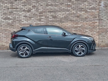 Used Toyota C-HR 2022 for sale - 79529917: Photo