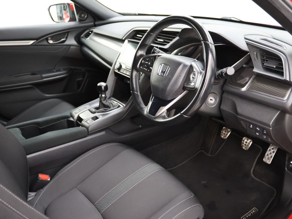 Used Honda Civic 2018 for sale - 76542158: Photo 10