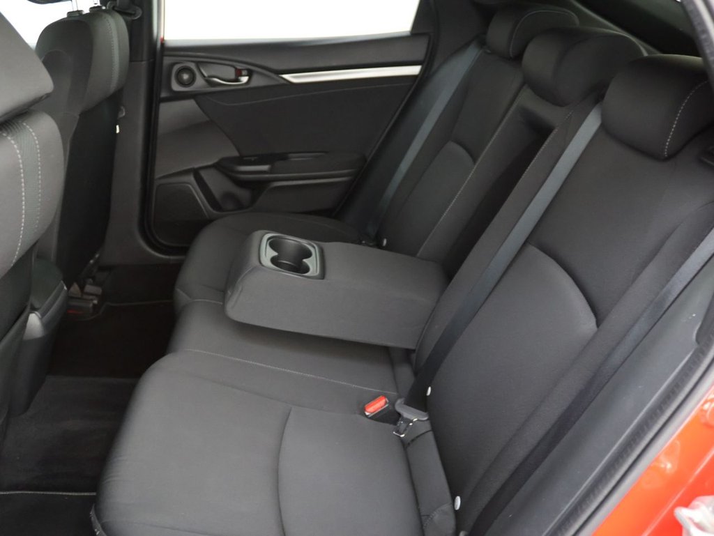 Used Honda Civic 2018 for sale - 76542158: Photo 20