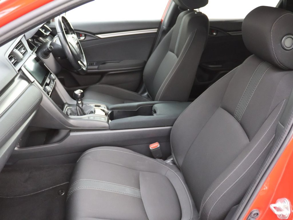 Used Honda Civic 2018 for sale - 76542158: Photo 21