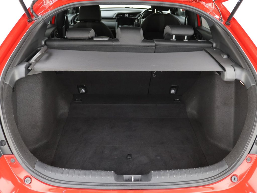 Used Honda Civic 2018 for sale - 76542158: Photo 24