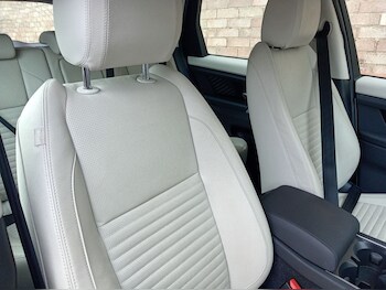 Used Land Rover Discovery Sport 2021 for sale - 78943103: Photo