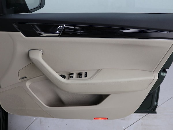 Used Skoda Superb 2021 for sale - 76300930: Photo 28