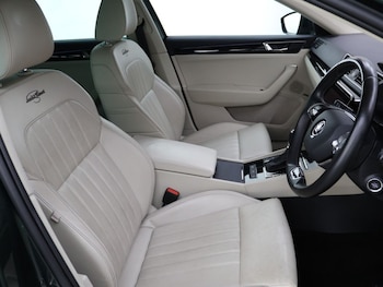 Used Skoda Superb 2021 for sale - 76300930: Photo 2