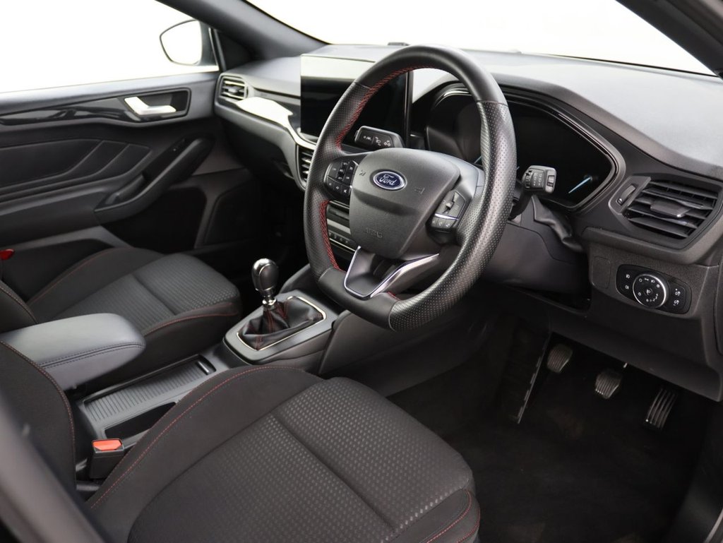 Used Ford Focus 2023 for sale - 76542128: Photo 10