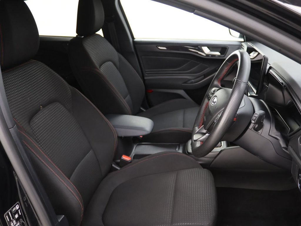 Used Ford Focus 2023 for sale - 76542128: Photo 12