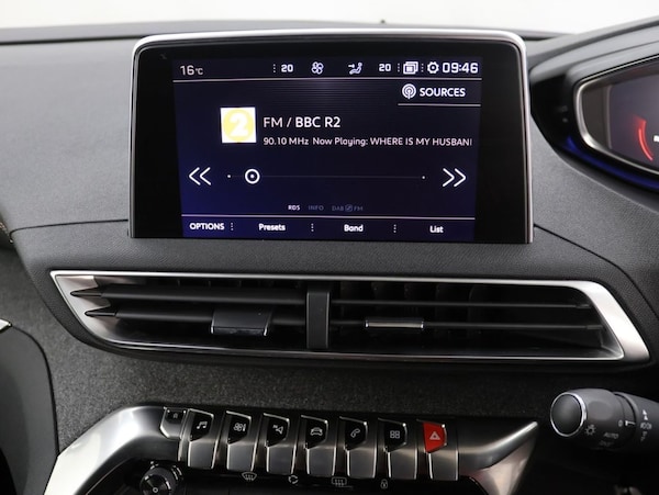 Used Peugeot 3008 2019 for sale - 76301009: Photo 14