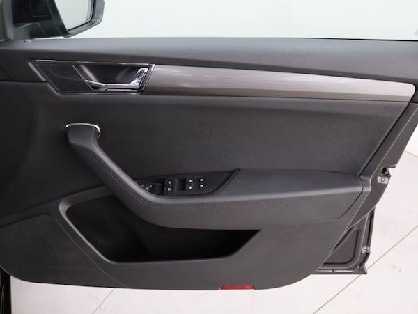 Used Skoda Superb 2022 for sale - 76301012: Photo 27