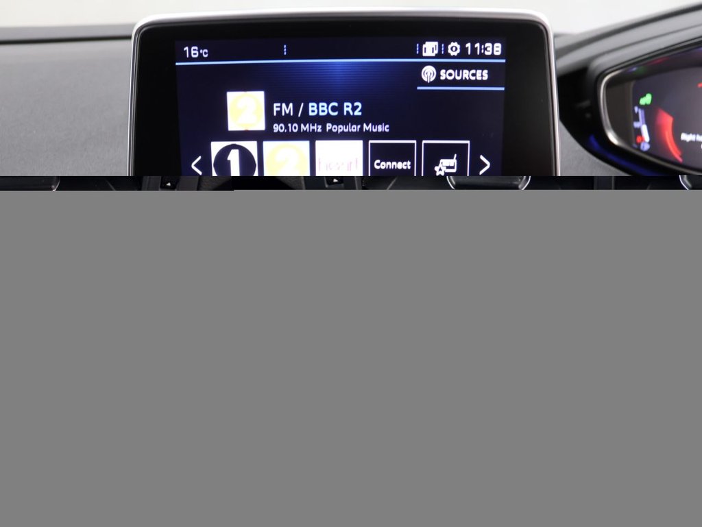 Used Peugeot 5008 2018 for sale - 77212365: Photo 15