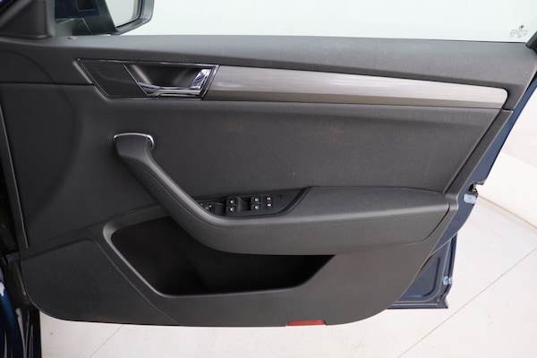 Used Skoda Superb 2021 for sale - 76132468: Photo 27