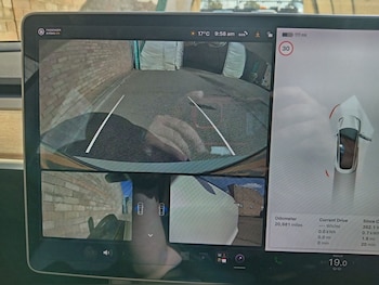 Used Tesla Model 3 2021 for sale - 79562302: Photo