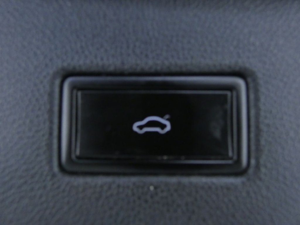 Used Volkswagen Tiguan 2019 for sale - 76301125: Photo 25