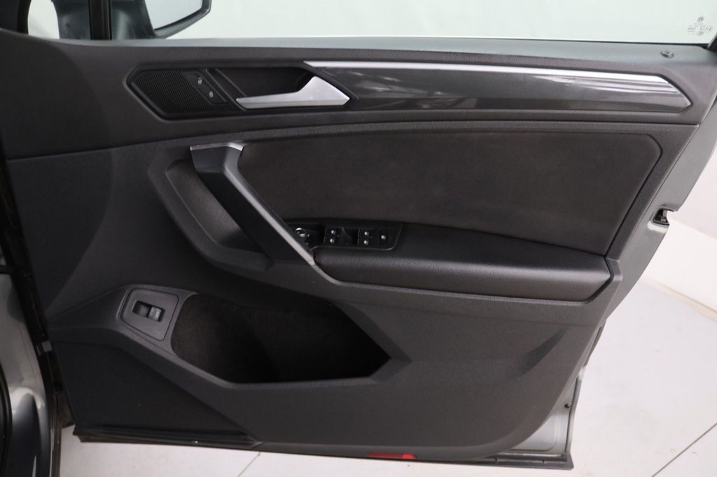 Used Volkswagen Tiguan 2019 for sale - 76301125: Photo 27