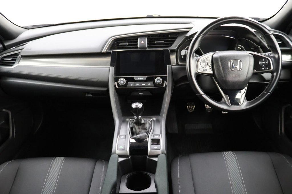 Used Honda Civic 2018 for sale - 76505998: Photo 20