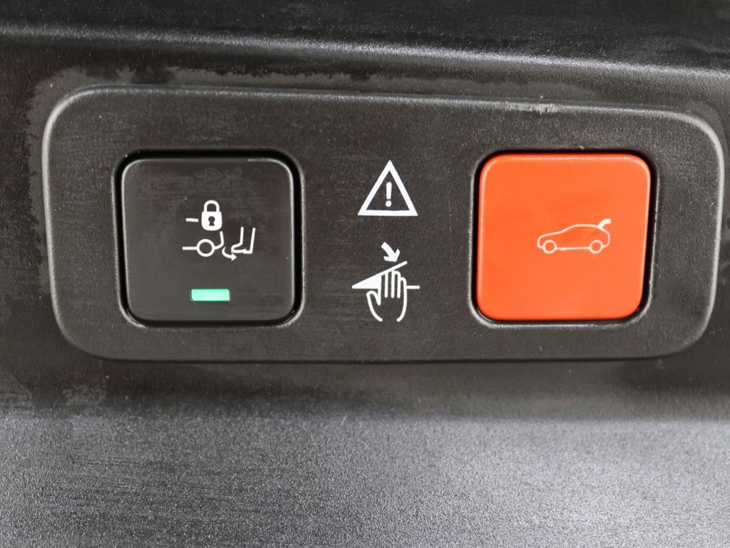 Used Peugeot 5008 2018 for sale - 76367470: Photo 29